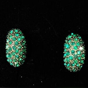 Heidi Daus CLIP ON 🆕 Emerald Green “Hugs” Crystals earrings